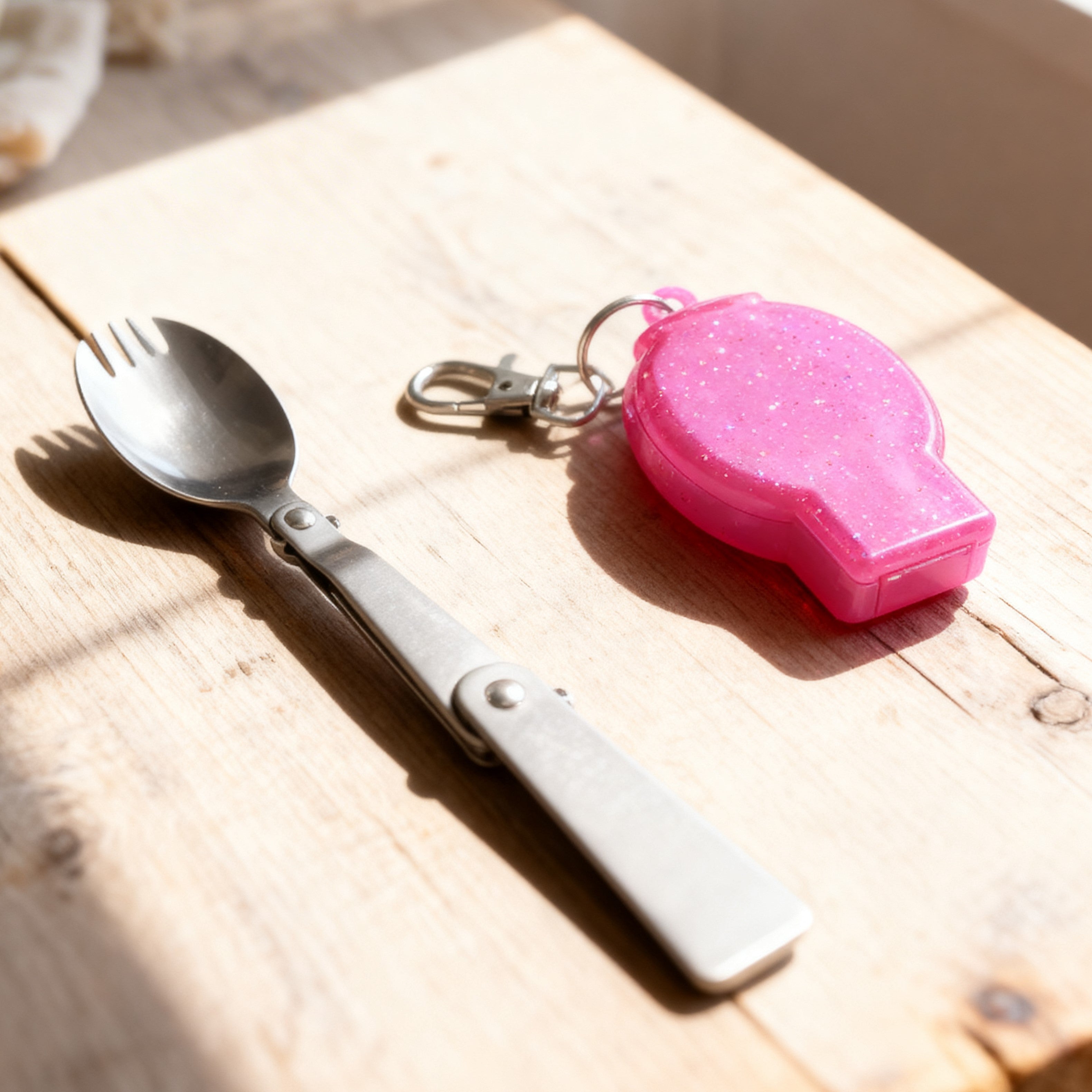 Cubiertos 2 en 1 plegables con llavero
