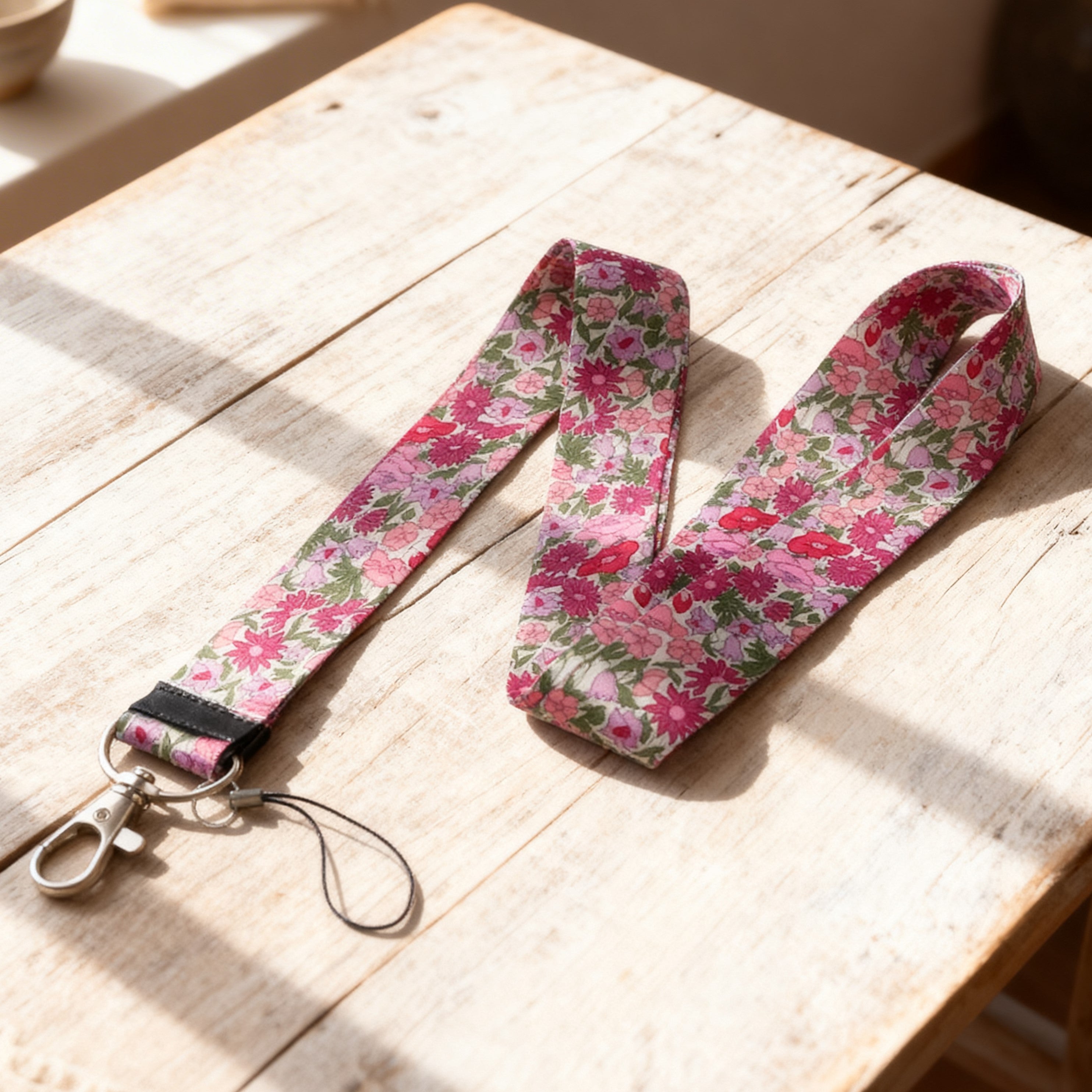 Lanyard estampado con tarjetero para sanitarios médicos y enfermeras
